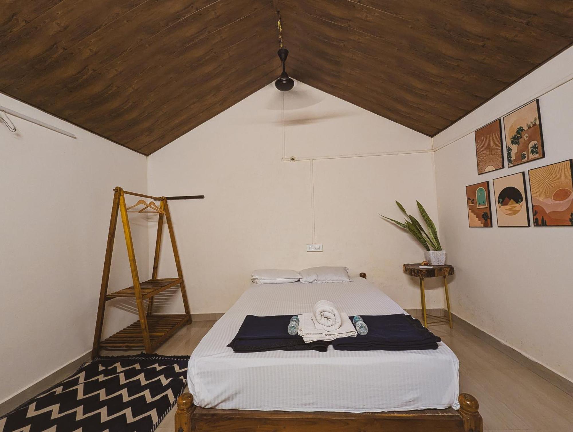 Sunset Cafe Beach Stay جوكارنا المظهر الخارجي الصورة