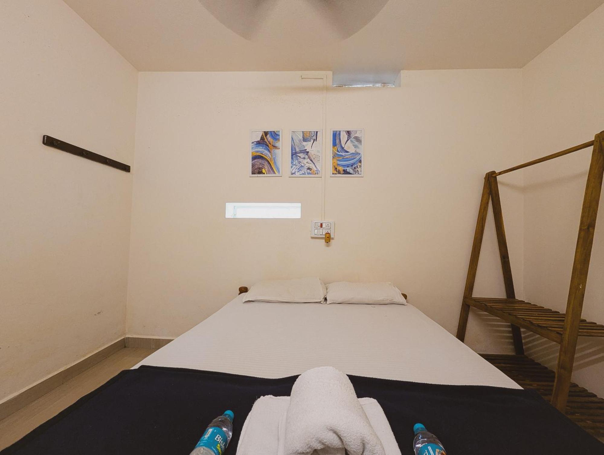 Sunset Cafe Beach Stay جوكارنا المظهر الخارجي الصورة