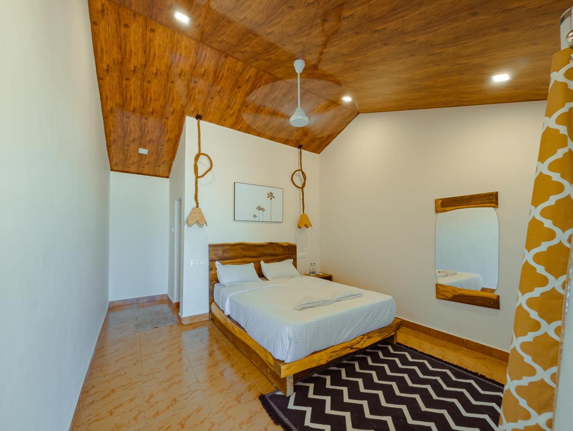 Sunset Cafe Beach Stay جوكارنا المظهر الخارجي الصورة
