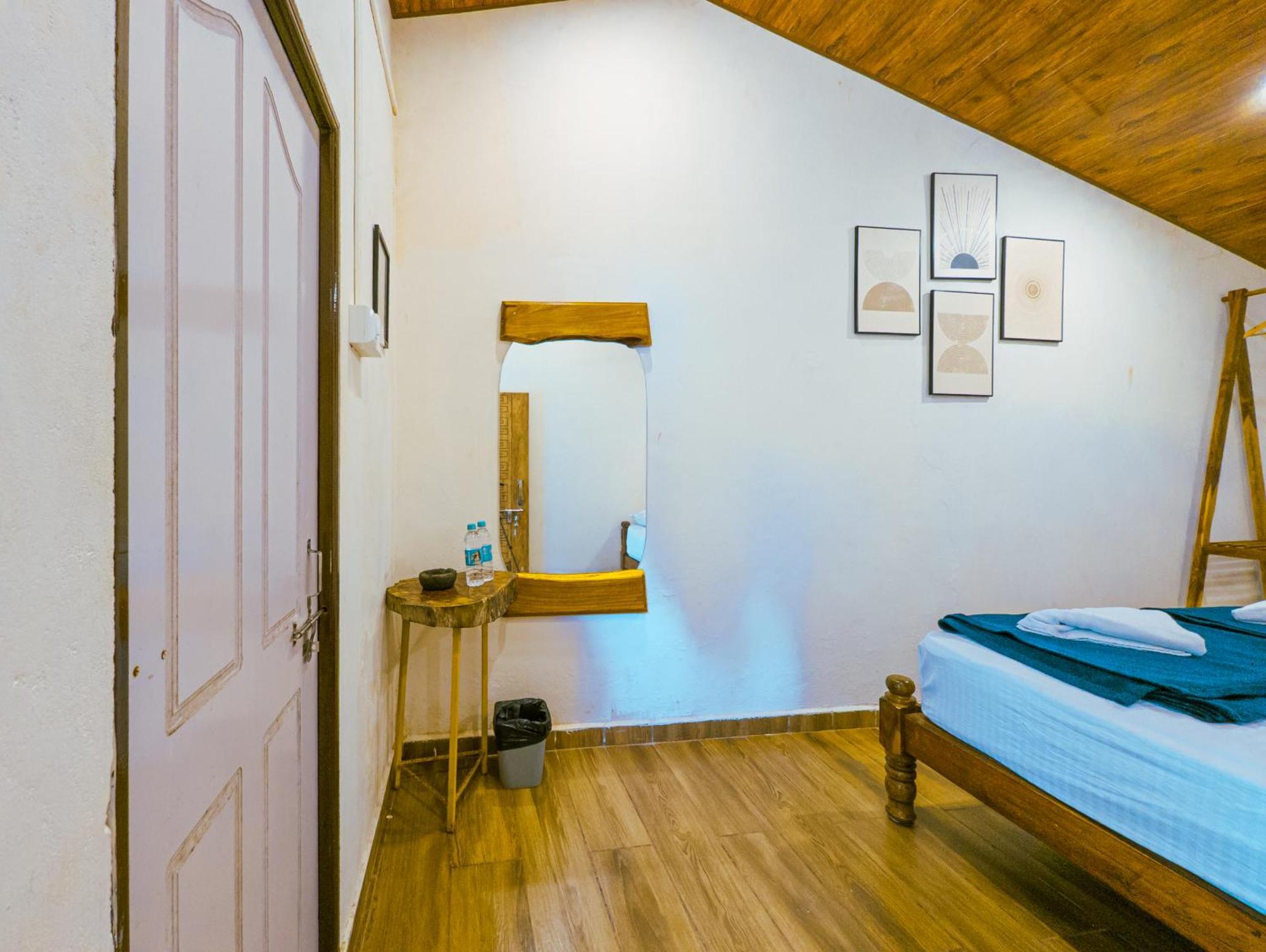 Sunset Cafe Beach Stay جوكارنا المظهر الخارجي الصورة