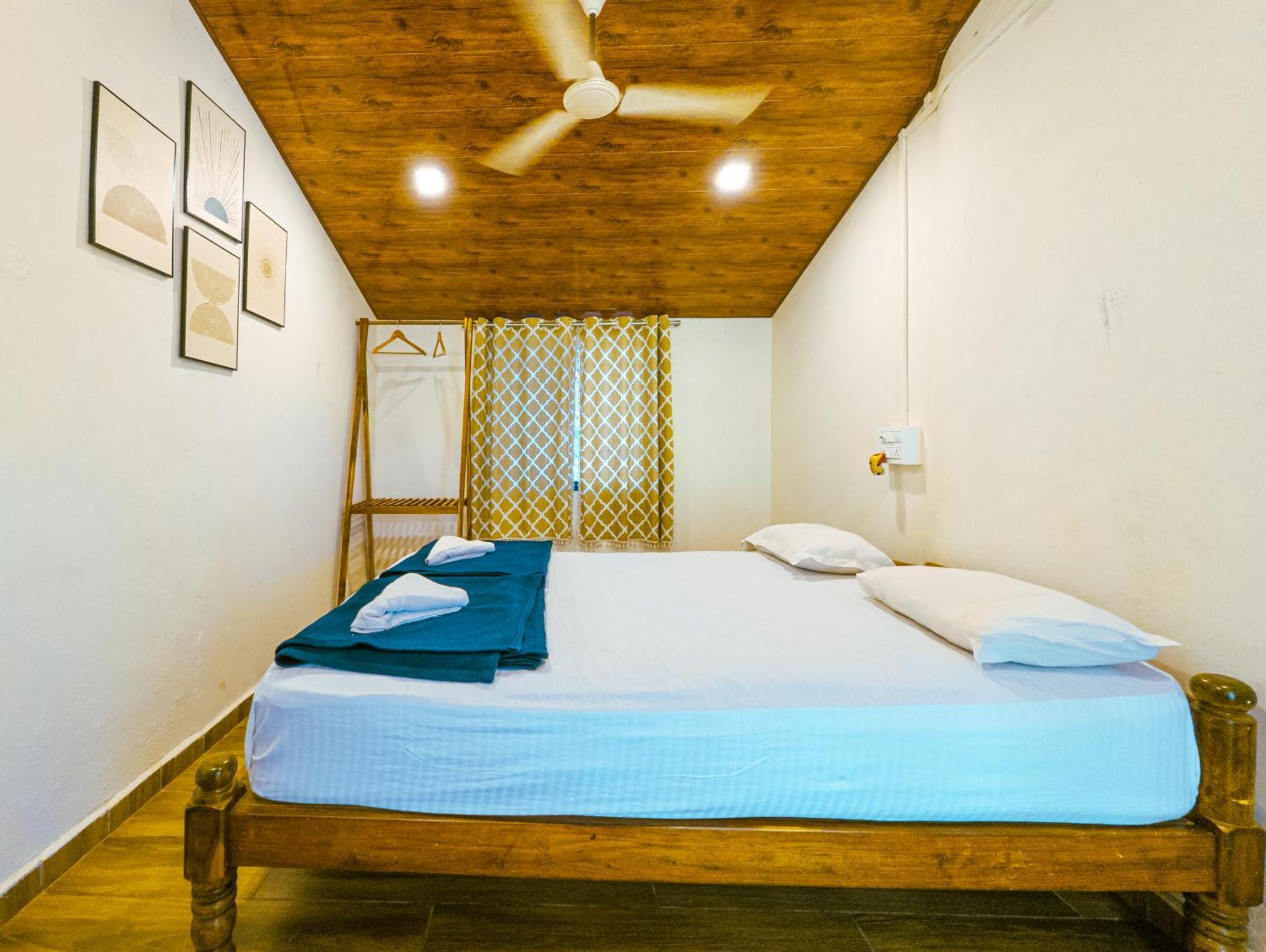 Sunset Cafe Beach Stay جوكارنا المظهر الخارجي الصورة